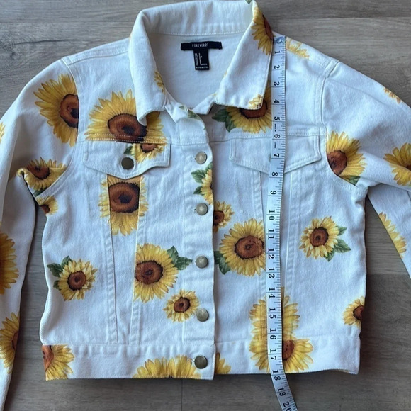 Forever 21 Sunflower Jean Jacket size S - Picture 6 of 9